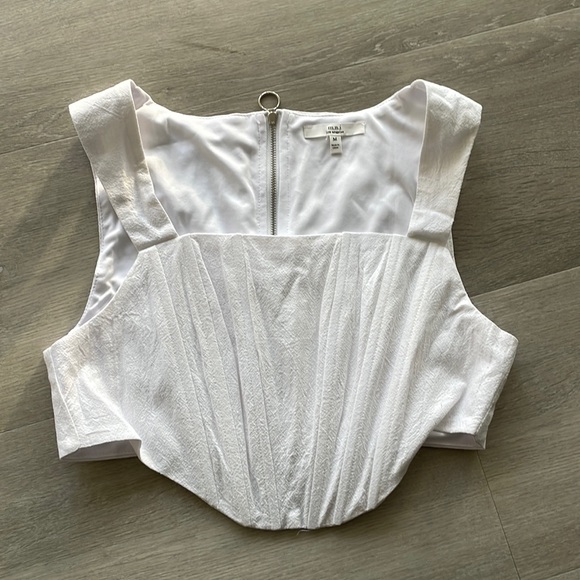 White Corset - Picture 1 of 3